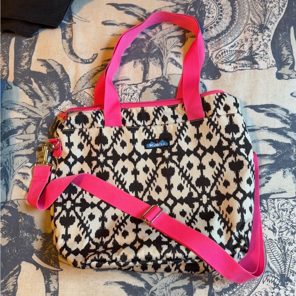 Stylish Kavu Tote Bag with Pink Straps